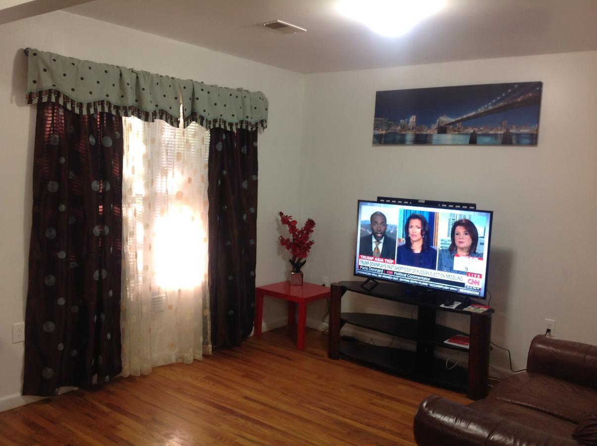 Mojoy Homesuites At Runyon Newark Exterior foto